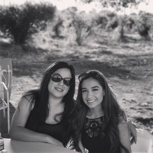 Meet your Posher, Ashley